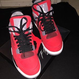 Jordan Retro 4s